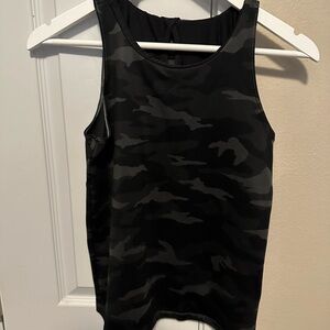 Athleta Black and Gray Camo Tank Top